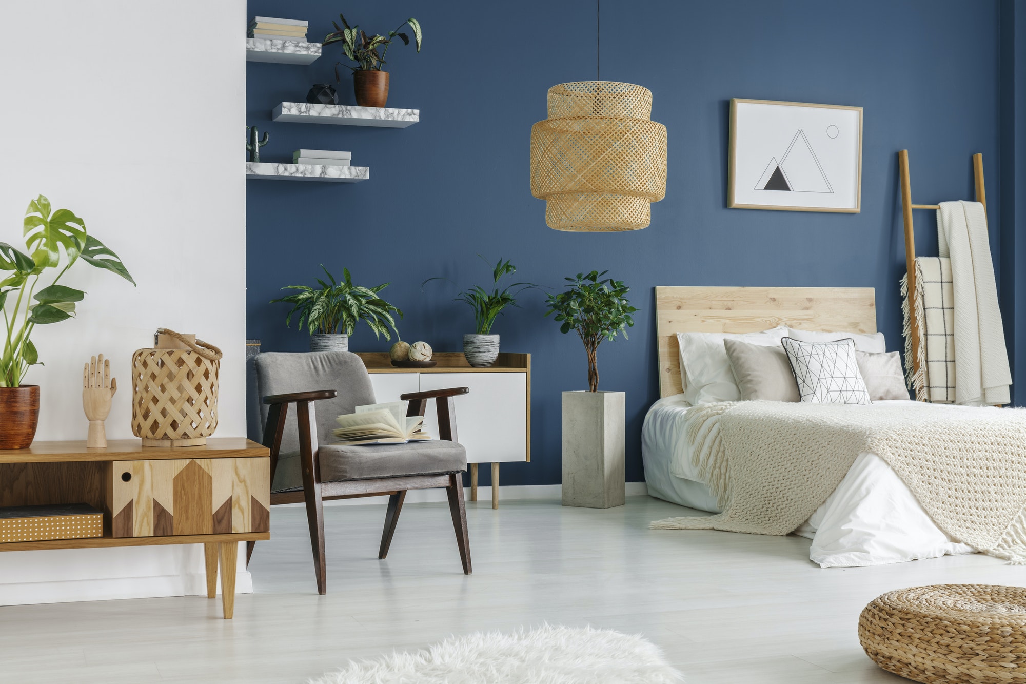 wooden-furniture-in-bedroom.jpg